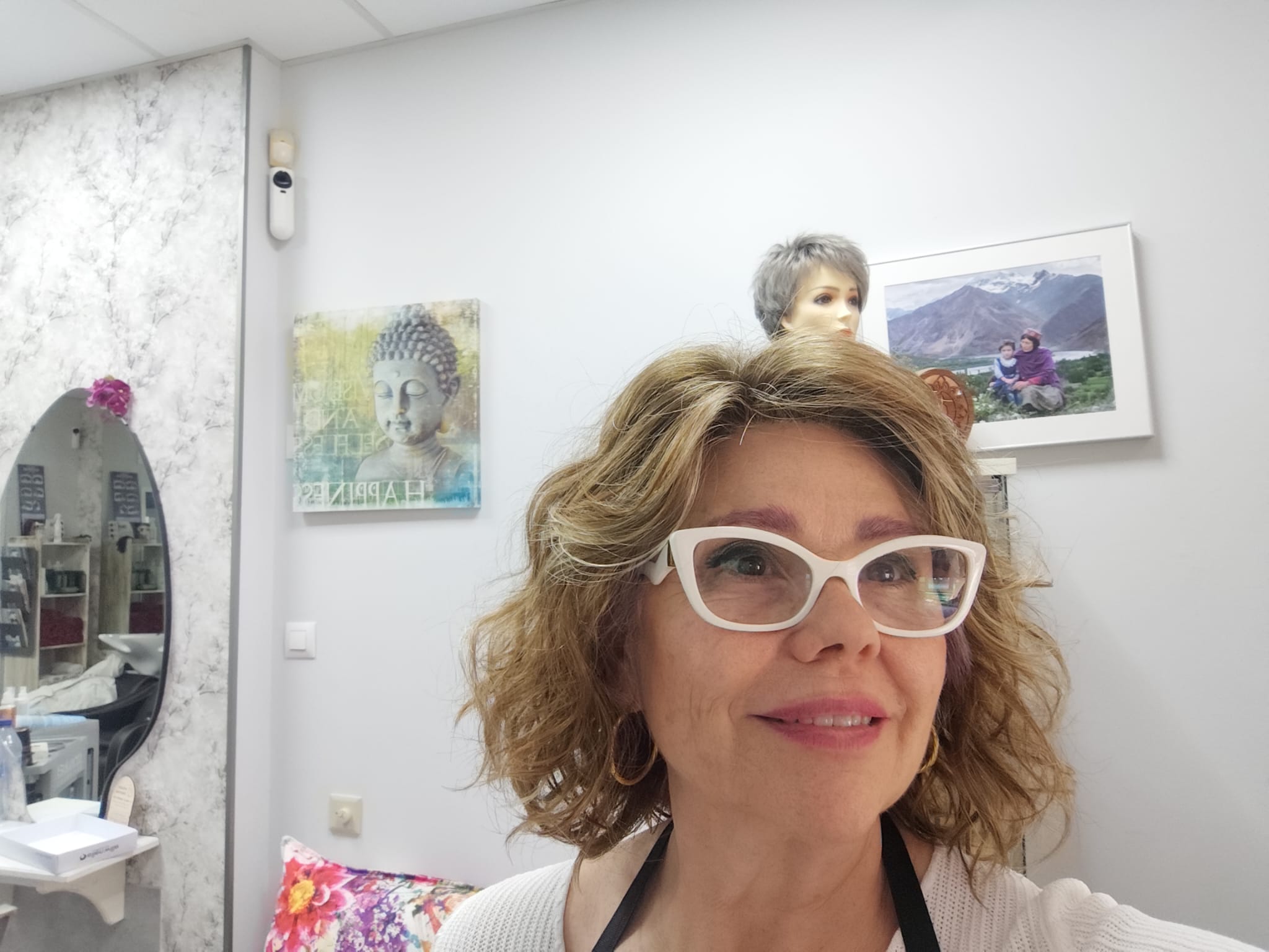 Peluca sintética